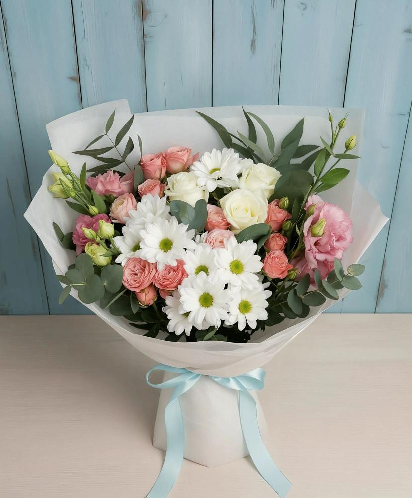 Букет цветов из: Розы, Лизиантусы и Хризантемы в Порхове