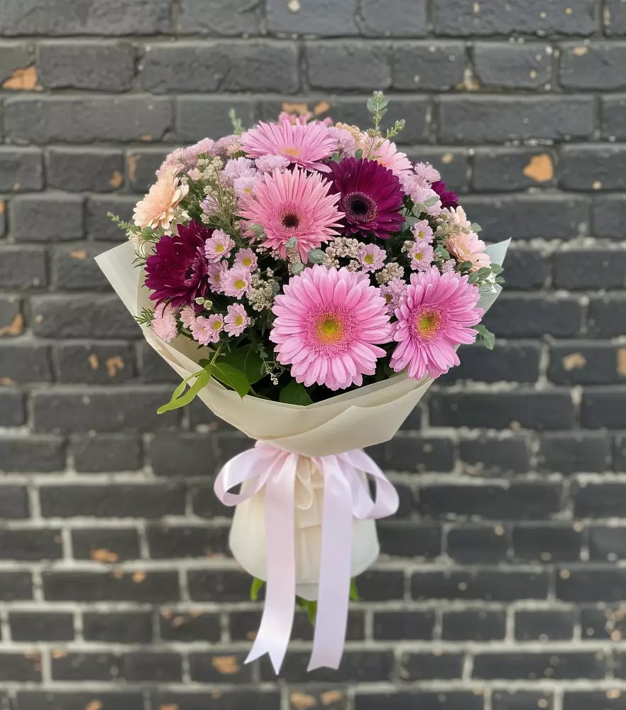 Букет цветов из: Герберы и Хризантемы в Порхове