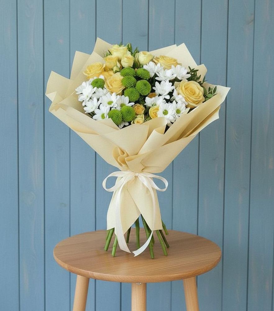 Букет цветов из: Хризантемы и Розы в Порхове