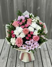 Букет цветов из:  Альстромерии, Гвоздики, Розы и Хризантемы в Порхове