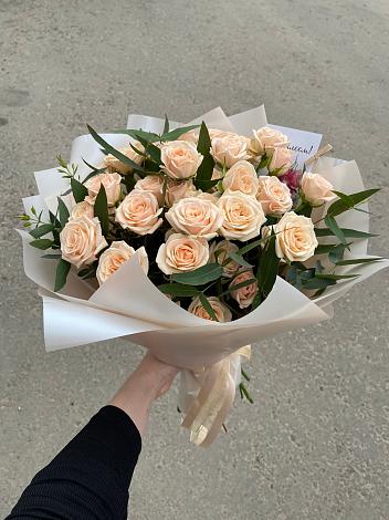 Букет Кремовые розы Латте в Порхове