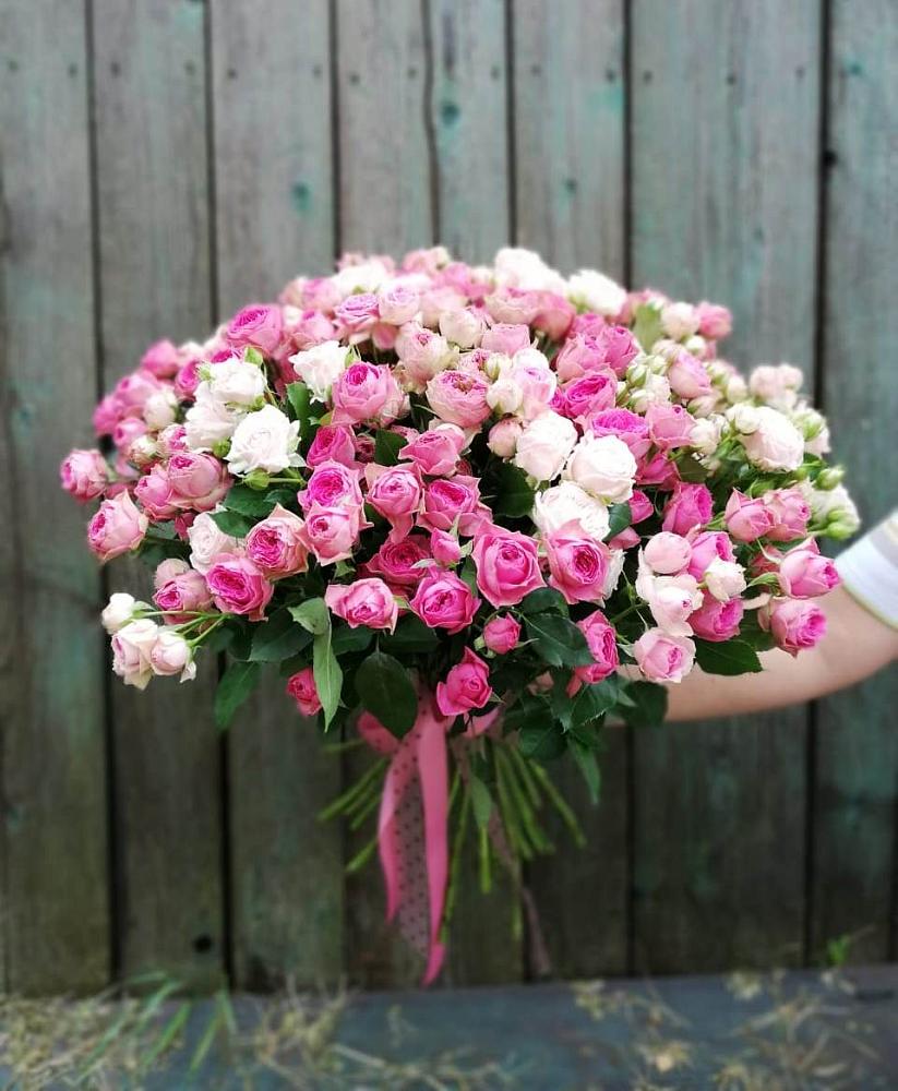 Букет Розовые кустовые розы Натали и Лав Лидия в Порхове